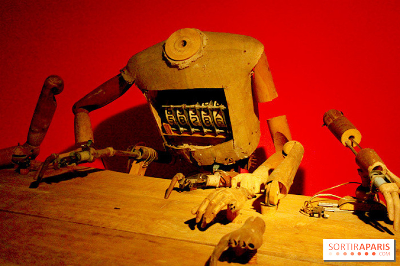 Persona, l'exposition terrifiante au Musée du Quai Branly