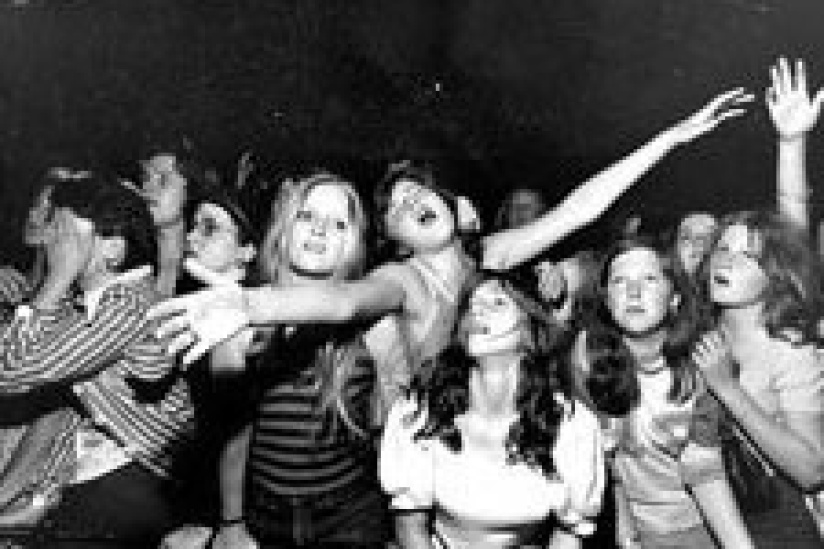 Exposition, D'une révolution à l'autre, Palais de Tokyo, Jeremy Deller, Ed Hall, William Scott