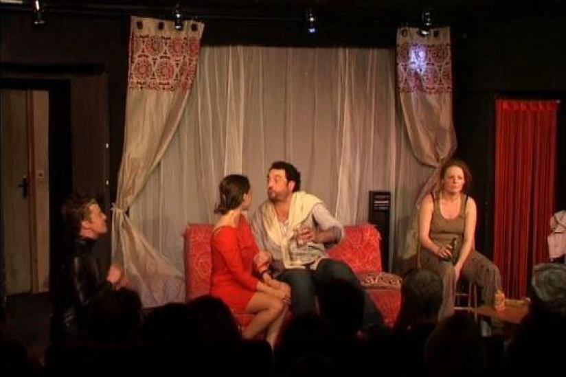 Qui aime bien trahit bien