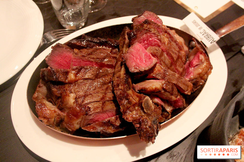 Les Oreilles et la Queue