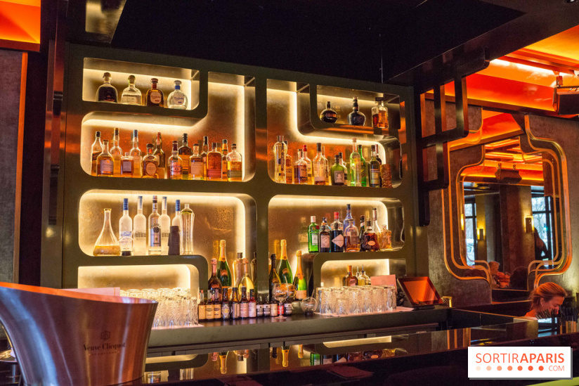 La belle armée : brasserie et bar à cocktail en face de l'Arc de Triomphe