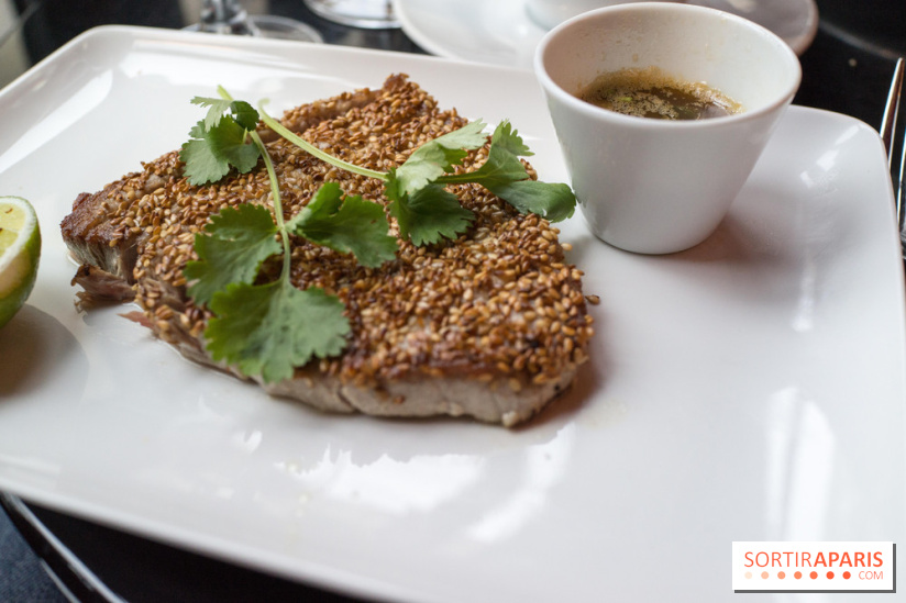 La belle armée : brasserie et bar à cocktail en face de l'Arc de Triomphe