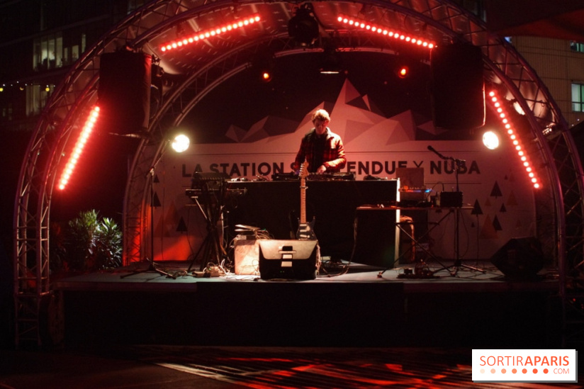 La Station Suzependue à Paris