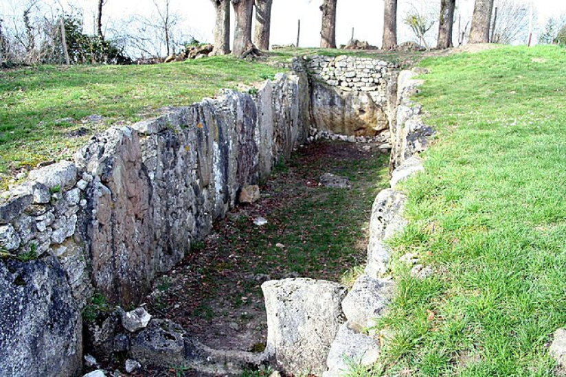 Connaissez-vous cette mystérieuse "Cave aux Fées" dans les Yvelines, vestige du néolithique ?