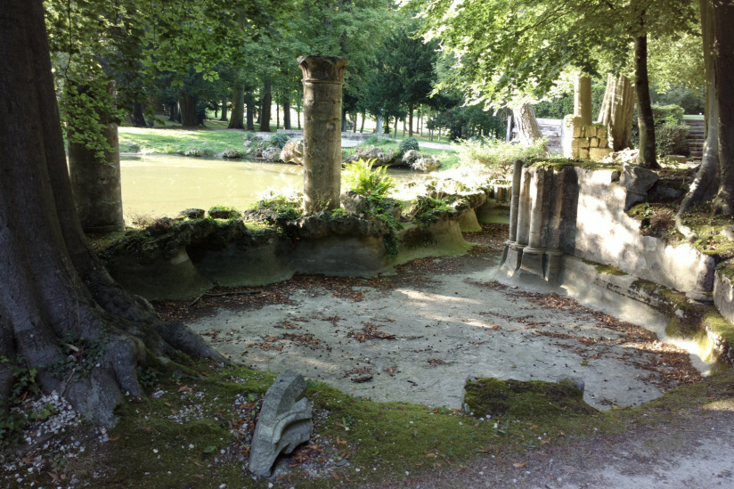 Dans les Yvelines, cet étonnant terrain de golf abrite des vestiges historiques