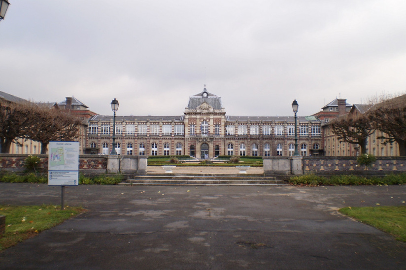 Classé patrimoine d’intérêt régional, ce bâtiment historique est un ancien asile impérial !