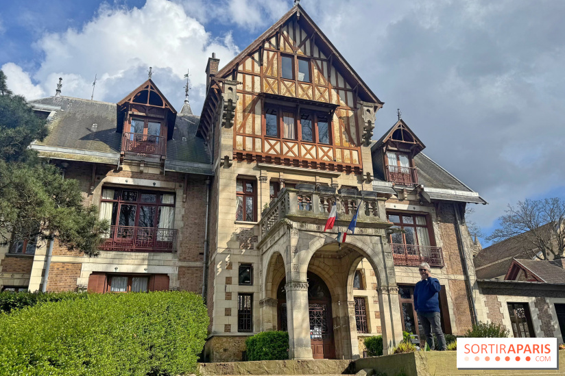 En région parisienne, cette mairie surprenante prend des allures de maison normande
