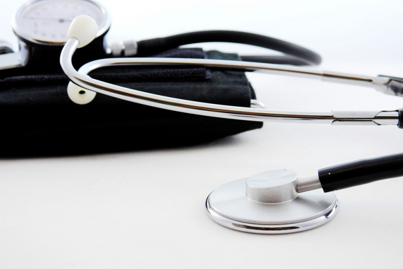 Coronavirus : des traitements prometteurs mais des moyens limités