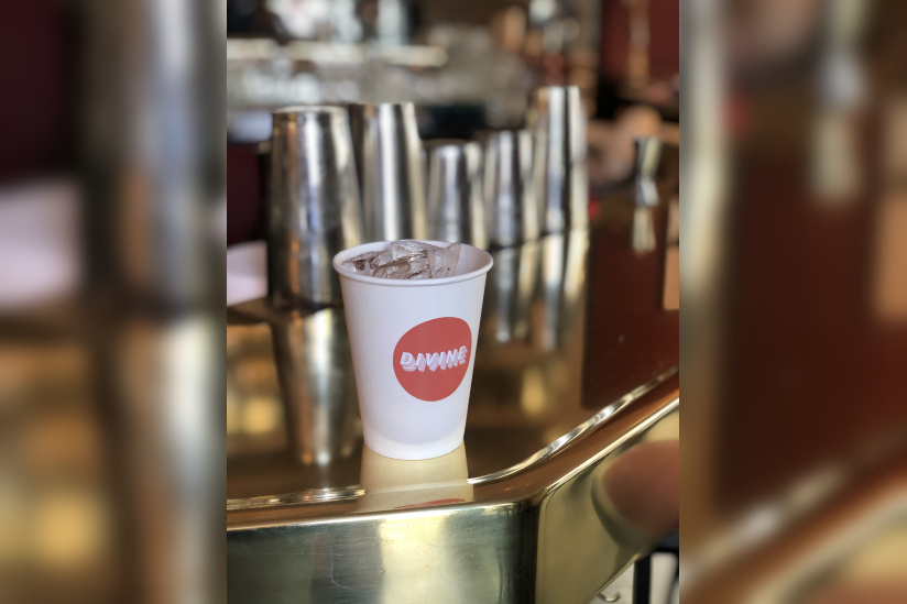 Déconfinement : à Paris, ce bar propose ses cocktails à emporter