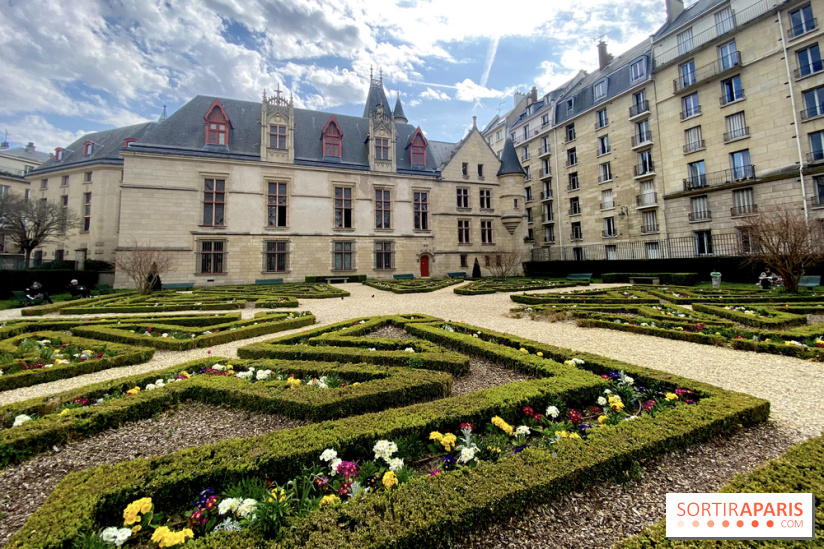 Le Jardin de l'Hôtel de Sens, un écrin de verdure à la française