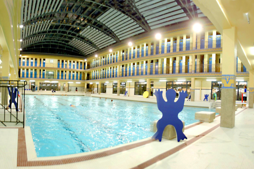 La piscine de l'espace Pailleron à Paris