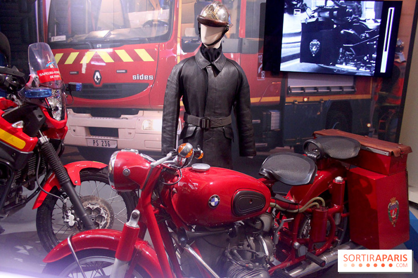 Exposition Pompiers à lHôtel de Ville
