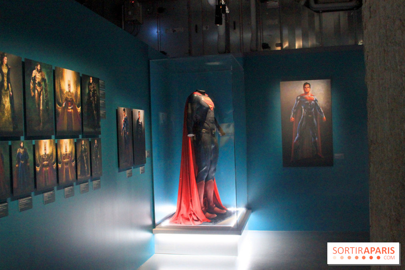 L’Art de DC Comics au Musée Art Ludique - costume de superman