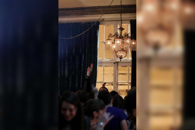 Vice Vers? / Fragrance Sonore Invite Release The Groove at Bouche B