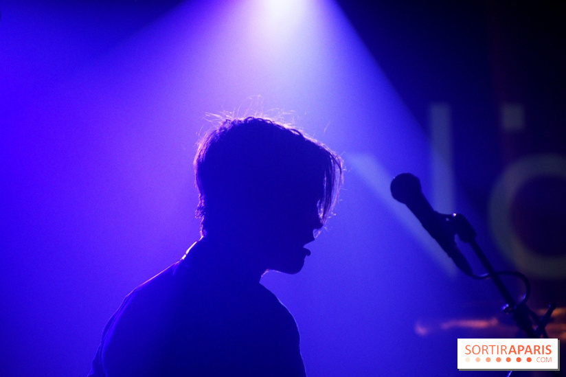Vök en concert au Point Ephémère à Paris