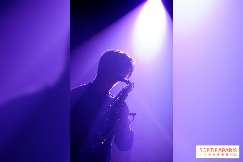 Vök en concert au Point Ephémère à Paris