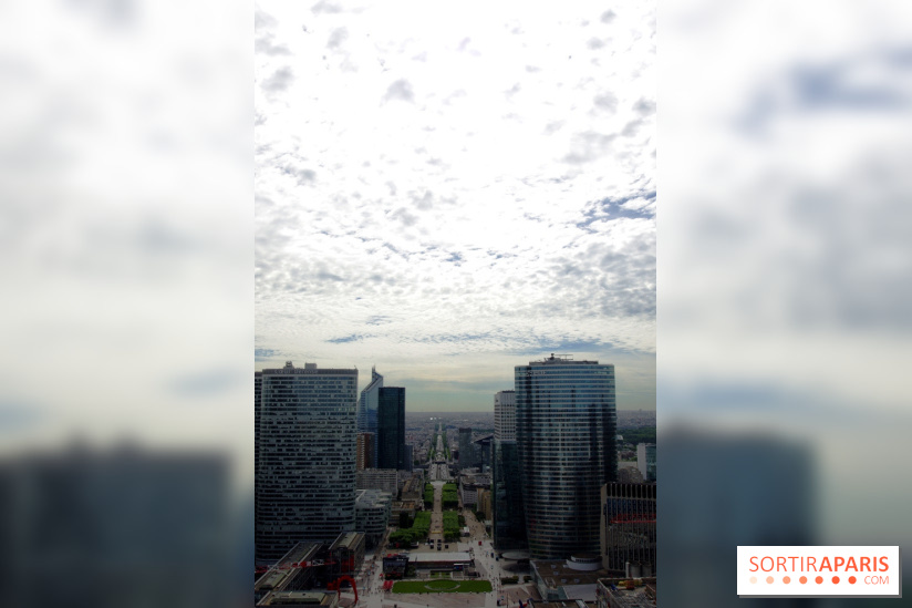 Réouverture du toit de la Grande Arche de La Défense