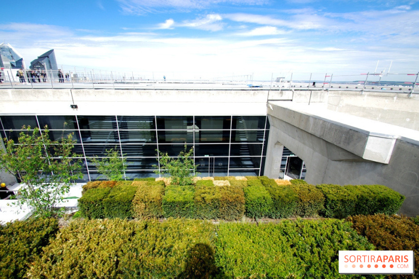 Réouverture du toit de la Grande Arche de La Défense