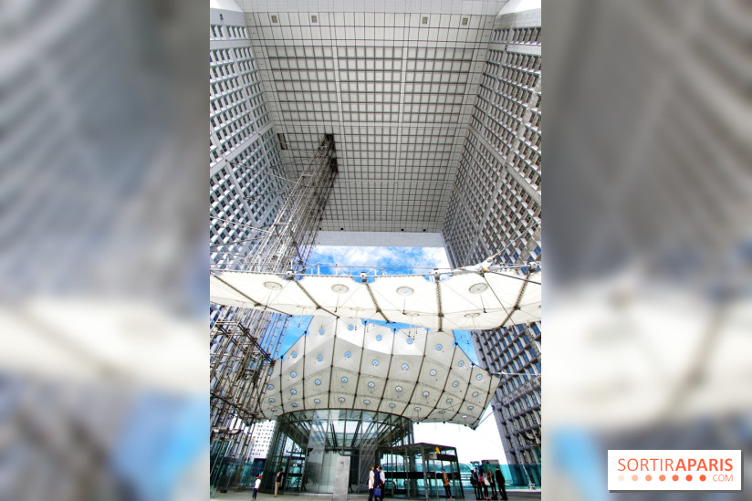 Réouverture du toit de la Grande Arche de La Défense