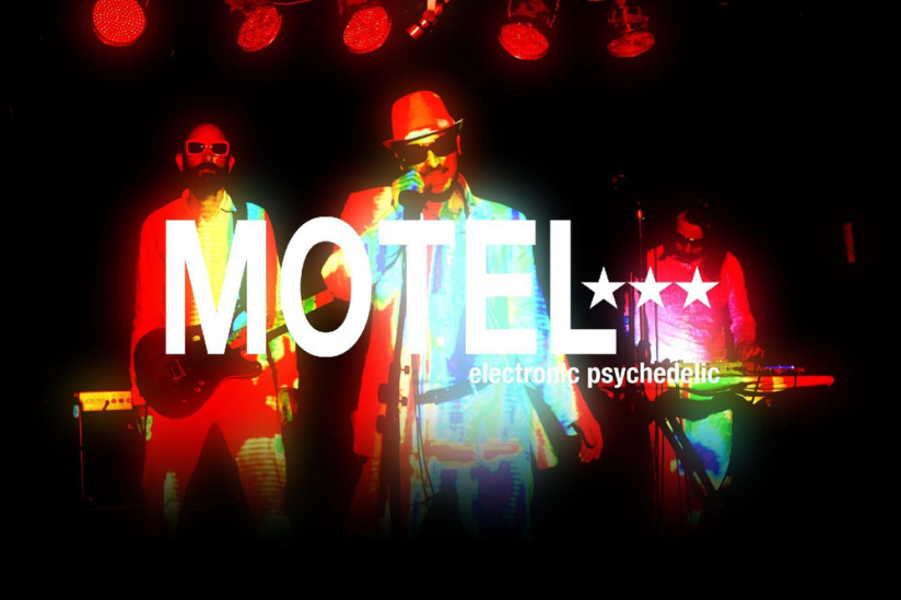 MOTEL***
