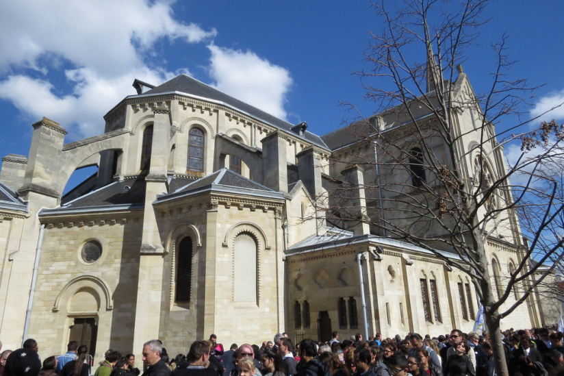 Pâques : la Sainte Tunique exposée à la Basilique Saint-Denys d'Argenteuil