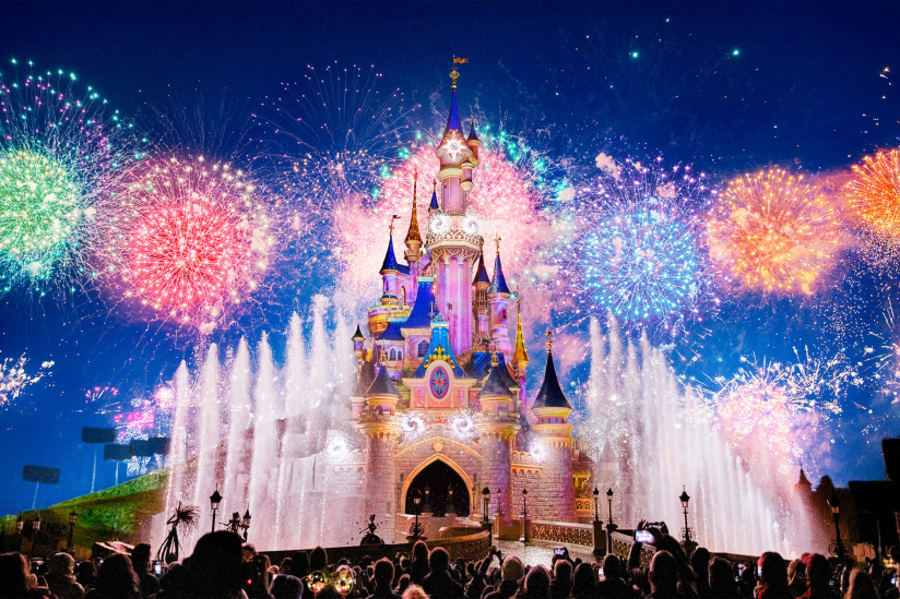 Feu d’artifice à Disneyland Paris : le 14 juillet 2026 se fête aussi dans le parc