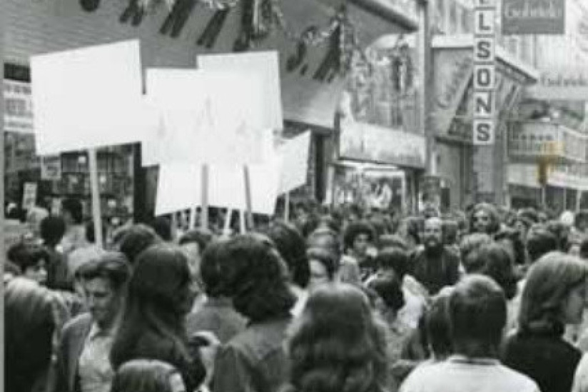  Le Blanc envahit la ville, action urbaine en marge de la 12ème Biennale de Sao Paulo, 1973.