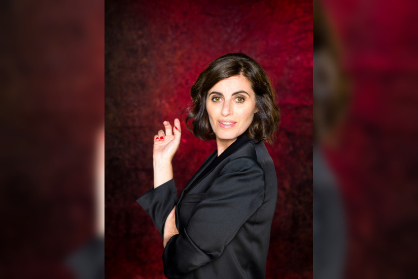 Sandrine Sarroche au Théâtre Les Feux de la Rampe : notre critique