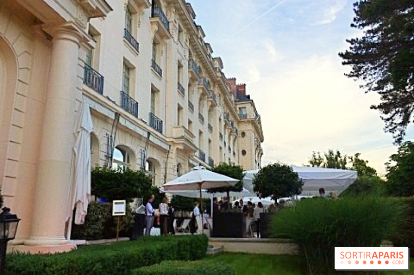 La terrasse du Trianon Palace by Moët