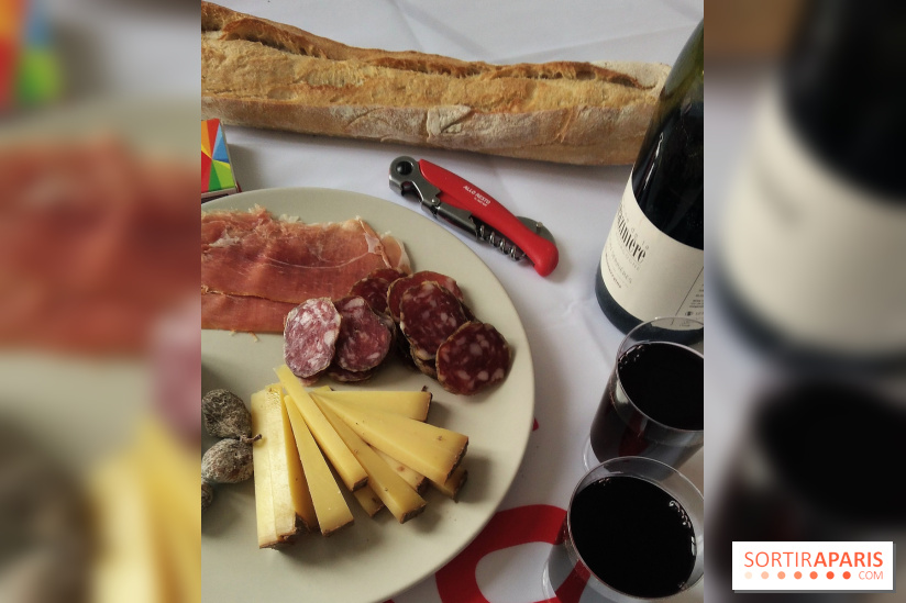 Planche + bouteille Le P'tit Pinard