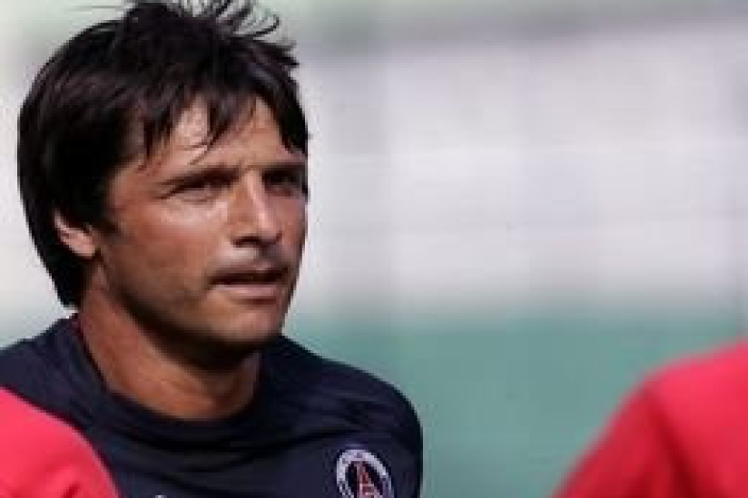 Fournier lorgne le banc de Valenciennes