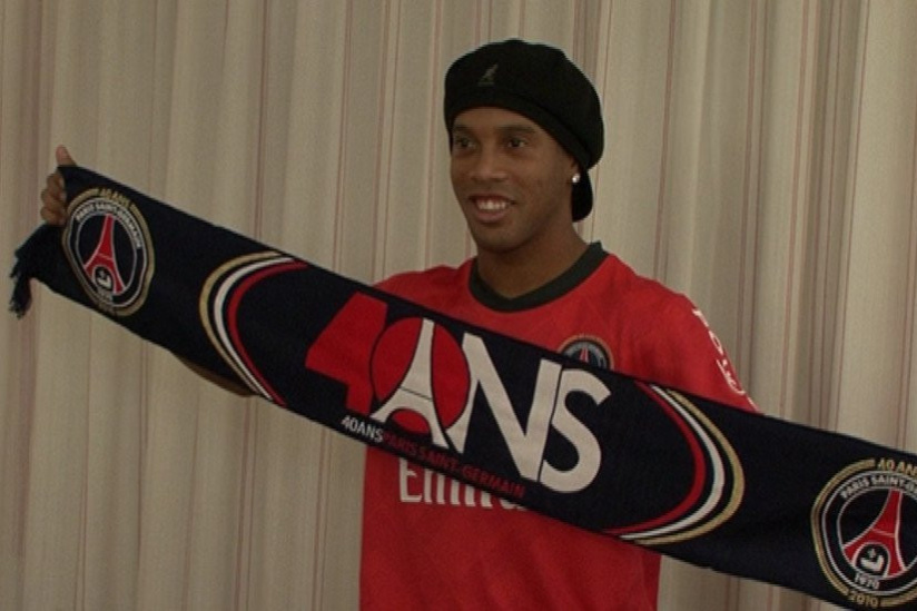Ronaldinho n'exclut rien