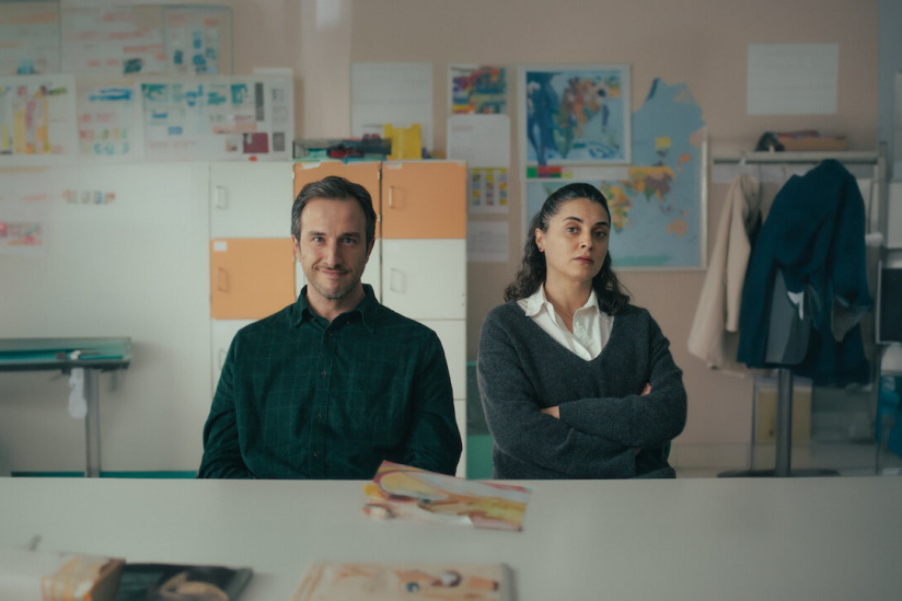 "Sous les applaudissements" : Un drame familial turc profond sur Netflix