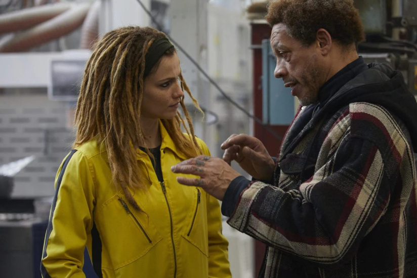 Machine, lutte ouvrière et arts martiaux dans une nouvelle série avec JoeyStarr sur Prime Video