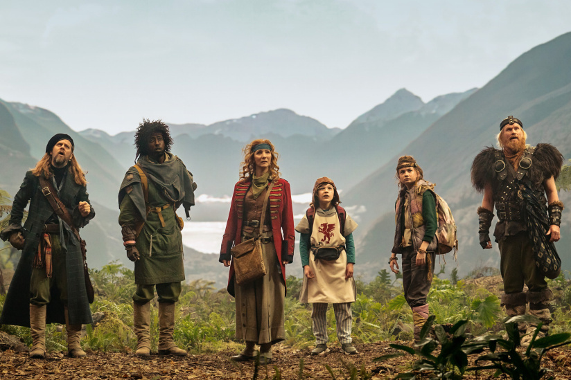 Bandits, bandits, série familiale d'aventure fantastique avec Lisa Kudrow sur Apple TV+