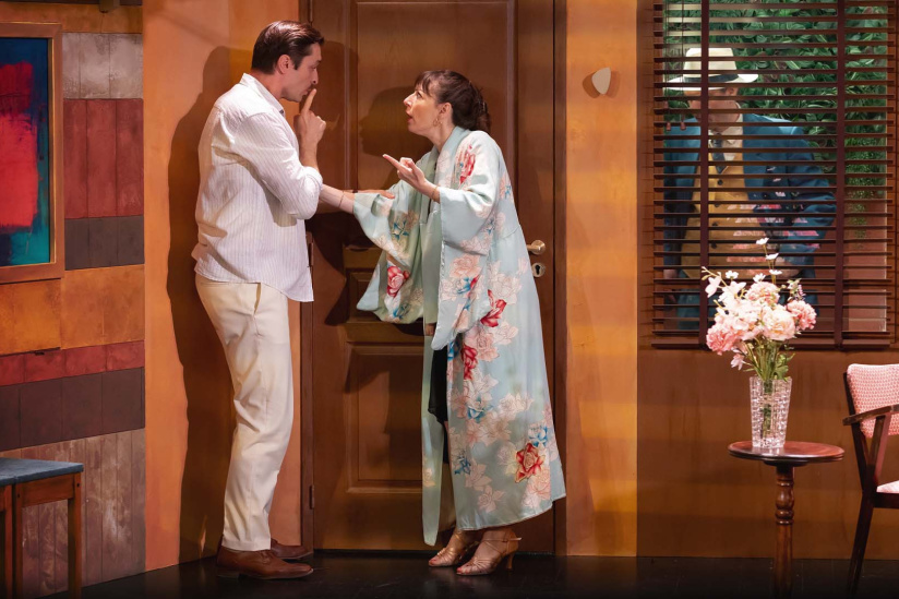 Un soupçon d’amitié : un thriller au Théâtre La Bruyère