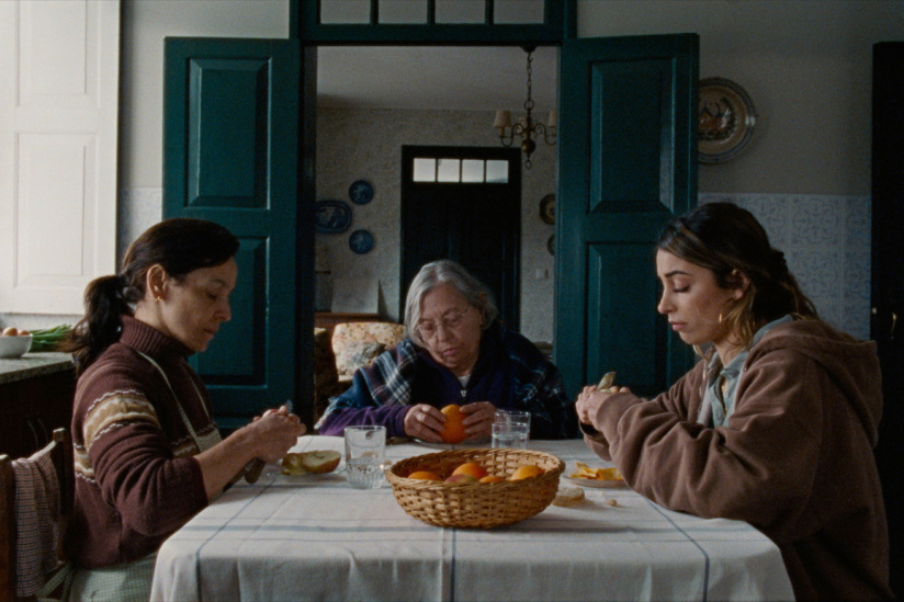 LÉGUA de Filipa Reis & João Miller Guerra : Un portrait poignant d'une région en mutation