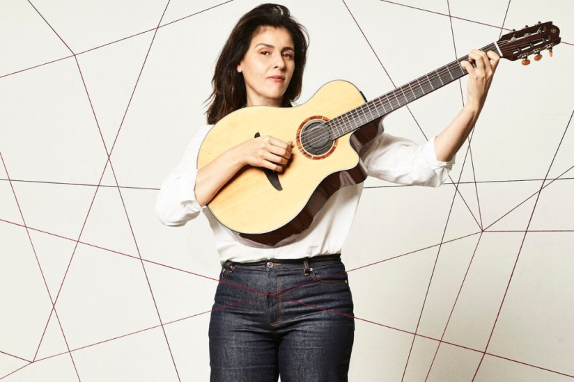 Souad Massi captive le public des Folies Bergère à Paris lors de son concert exceptionnel