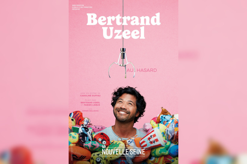 Au Hasard par Bertrand Uzeel à La Nouvelle Seine à Paris : quête d’identité et réflexions profondes