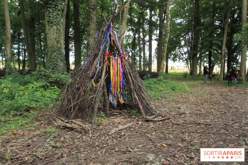 Construction de cabanes au Villages Nature