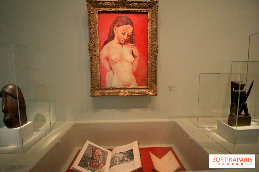 Exposition DADA au Musée de l'Orangerie - au centre, Nu sur fond rouge, Pablo Picasso, 1905