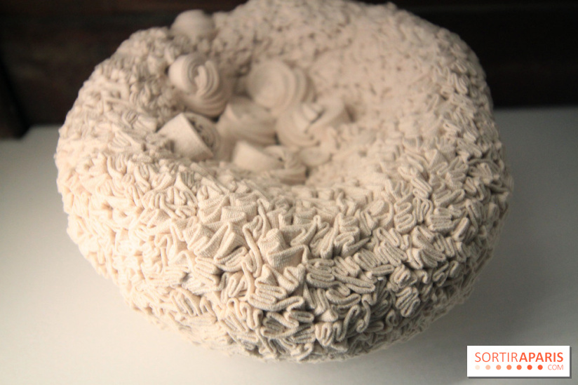 Un monde de plis à la chapelle Expiatoire