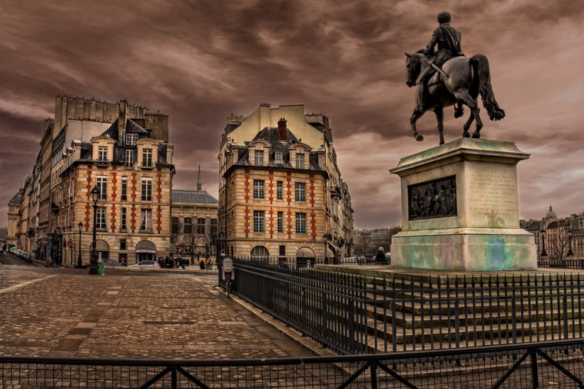 Visite de Paris sur les traces d'Henri IV : invitations 