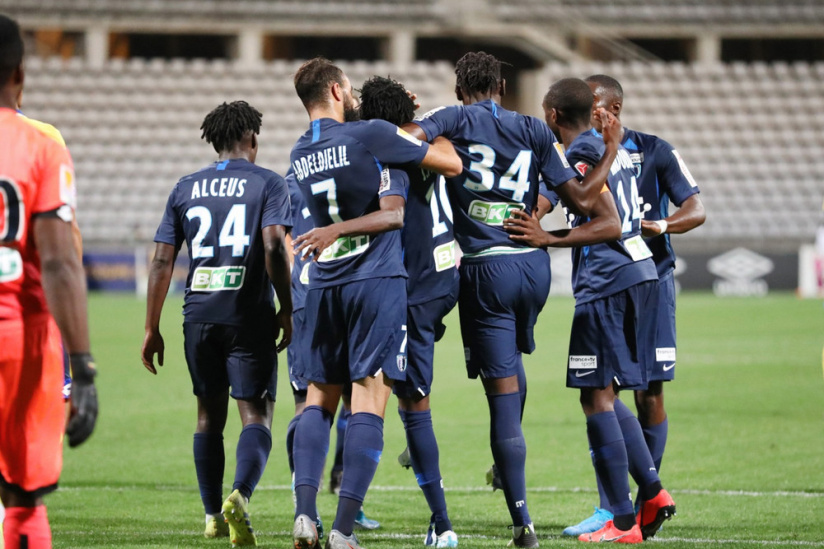 Paris FC-Caen au Stade Charléty en Ligue 2 