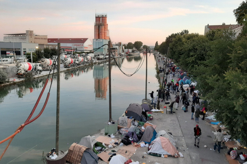 Aubervilliers : la police évacue le camp de migrants au bord du Canal de Saint-Denis