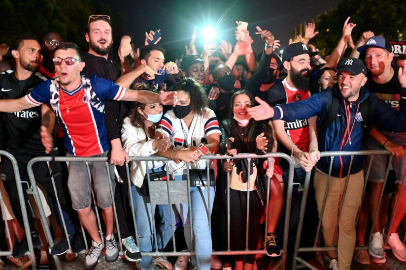 Ligue des Champions : les préfectures de Paris et Marseille veulent installer des fans zones 