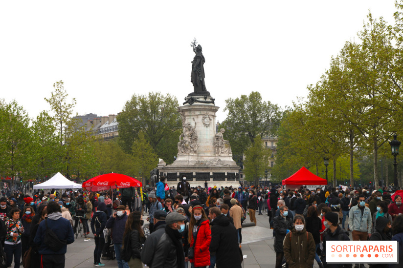 Manifestation pour un service public de l'énergie place de la République à Paris