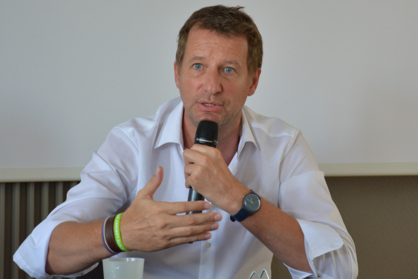 Présidentielle 2022 : Yannick Jadot officialise sa candidature à la primaire écologiste 