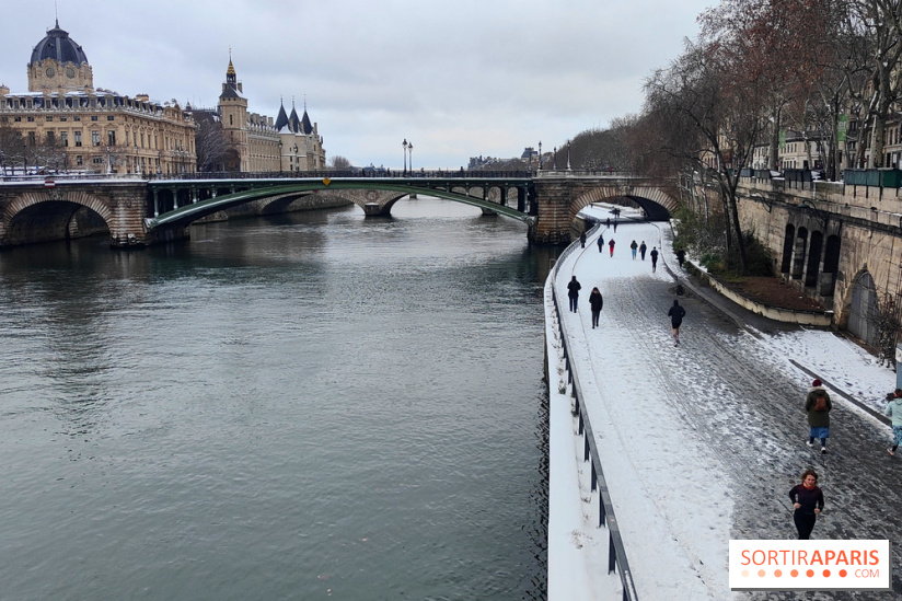 La Neige à Paris - quais de Seine
