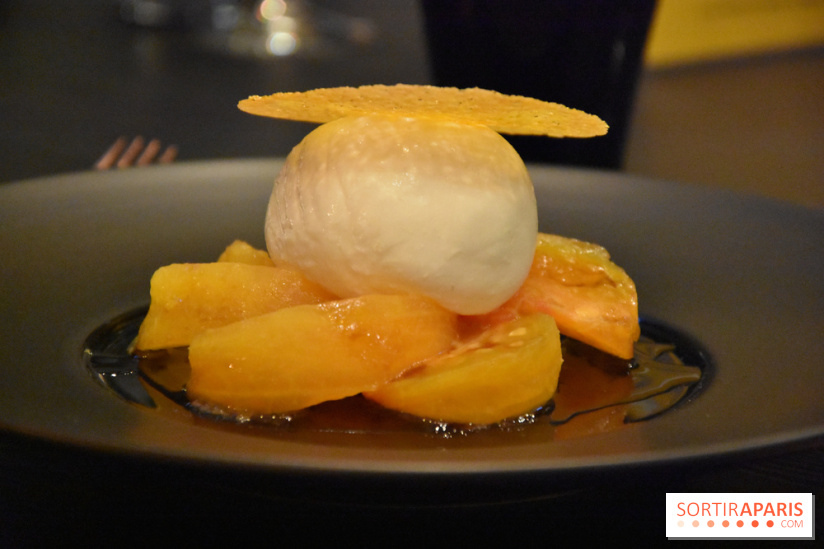 Renault Sport ouvre un corner Food sur les Champs Elysées